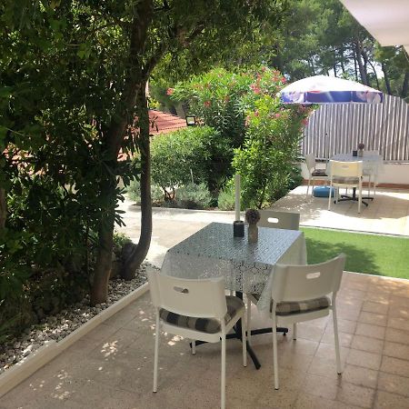 Apartment & Rooms Laura เบรลา ภายนอก รูปภาพ