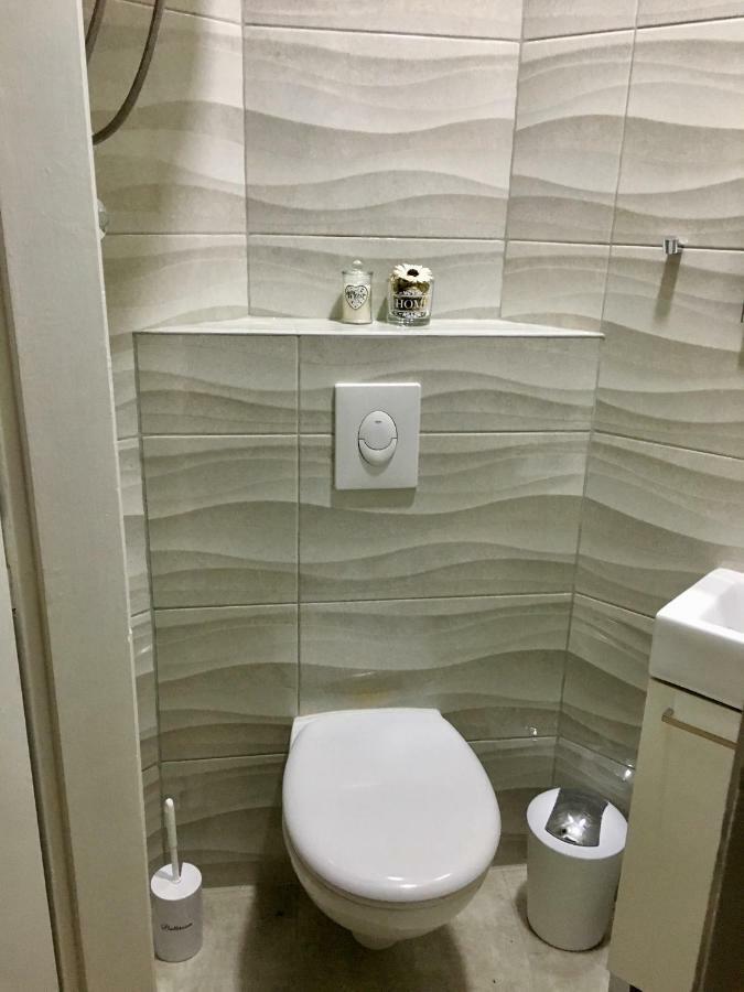 Apartment & Rooms Laura เบรลา ภายนอก รูปภาพ