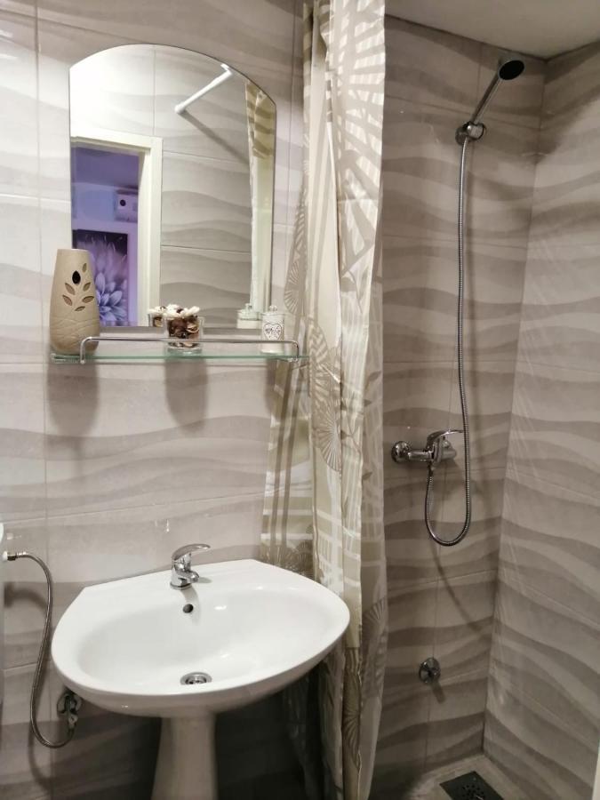 Apartment & Rooms Laura เบรลา ภายนอก รูปภาพ